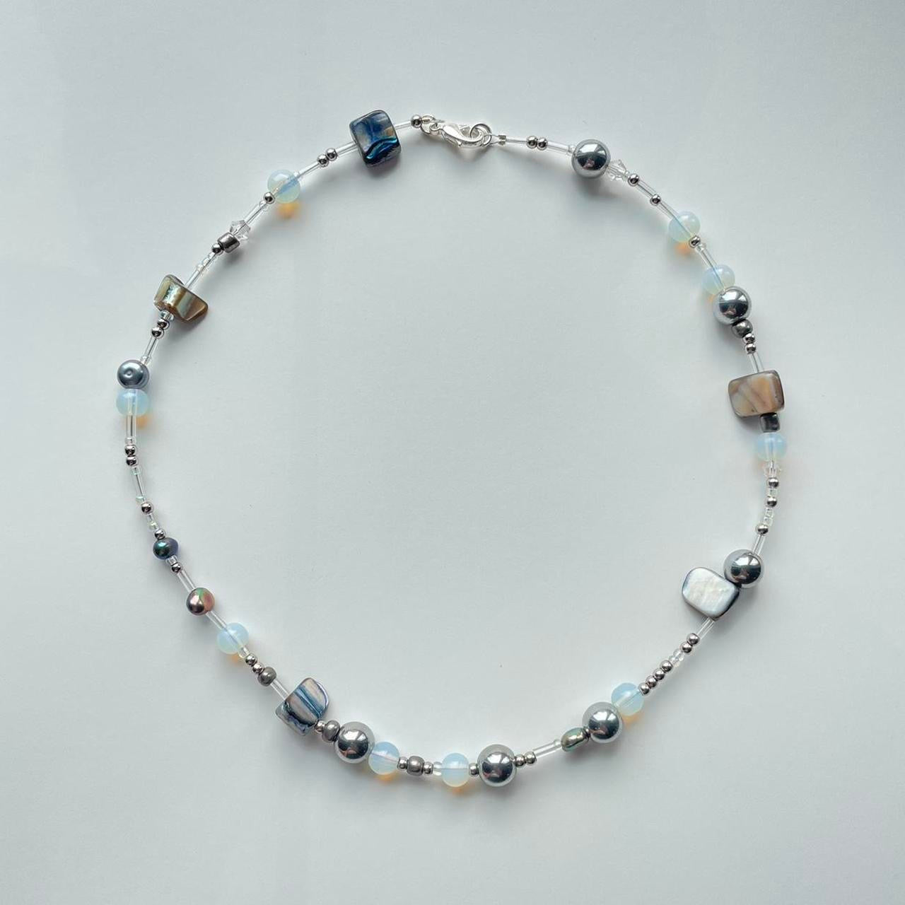 the droplet necklace ⋆˙⟡