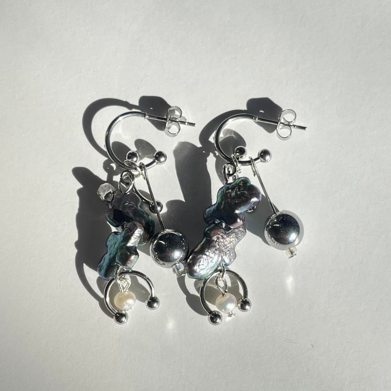 the oil spill earrings *+:。.。O