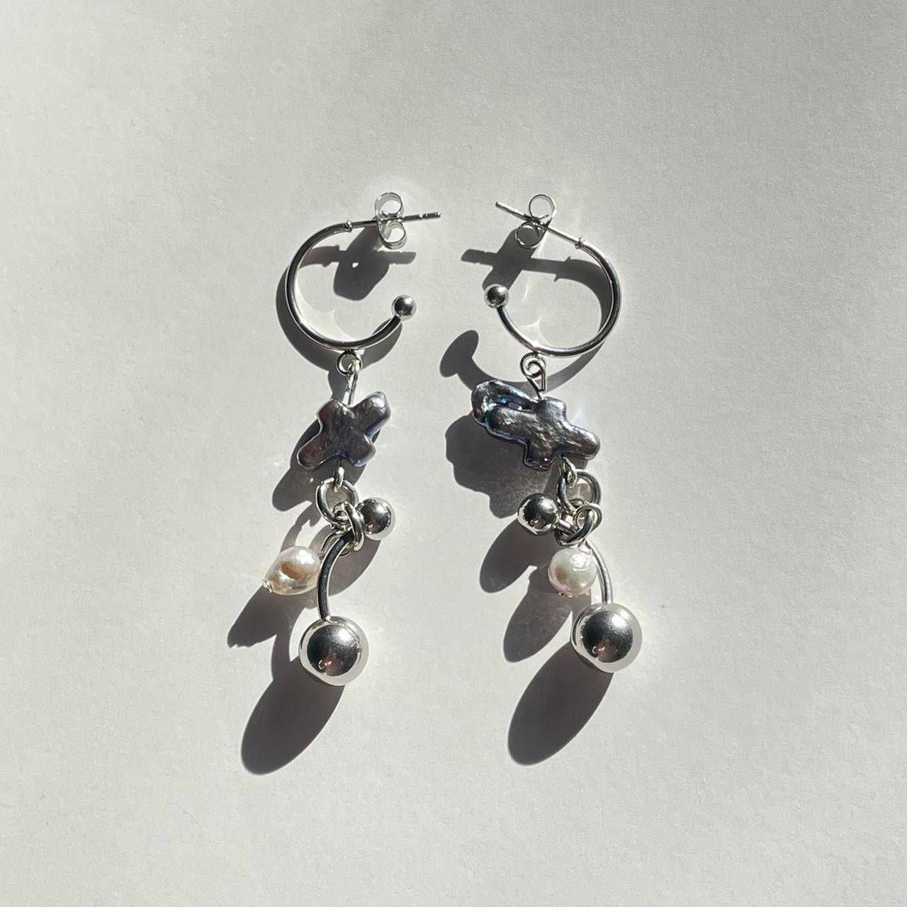 the odyssey earrings .。*゚+.*.。