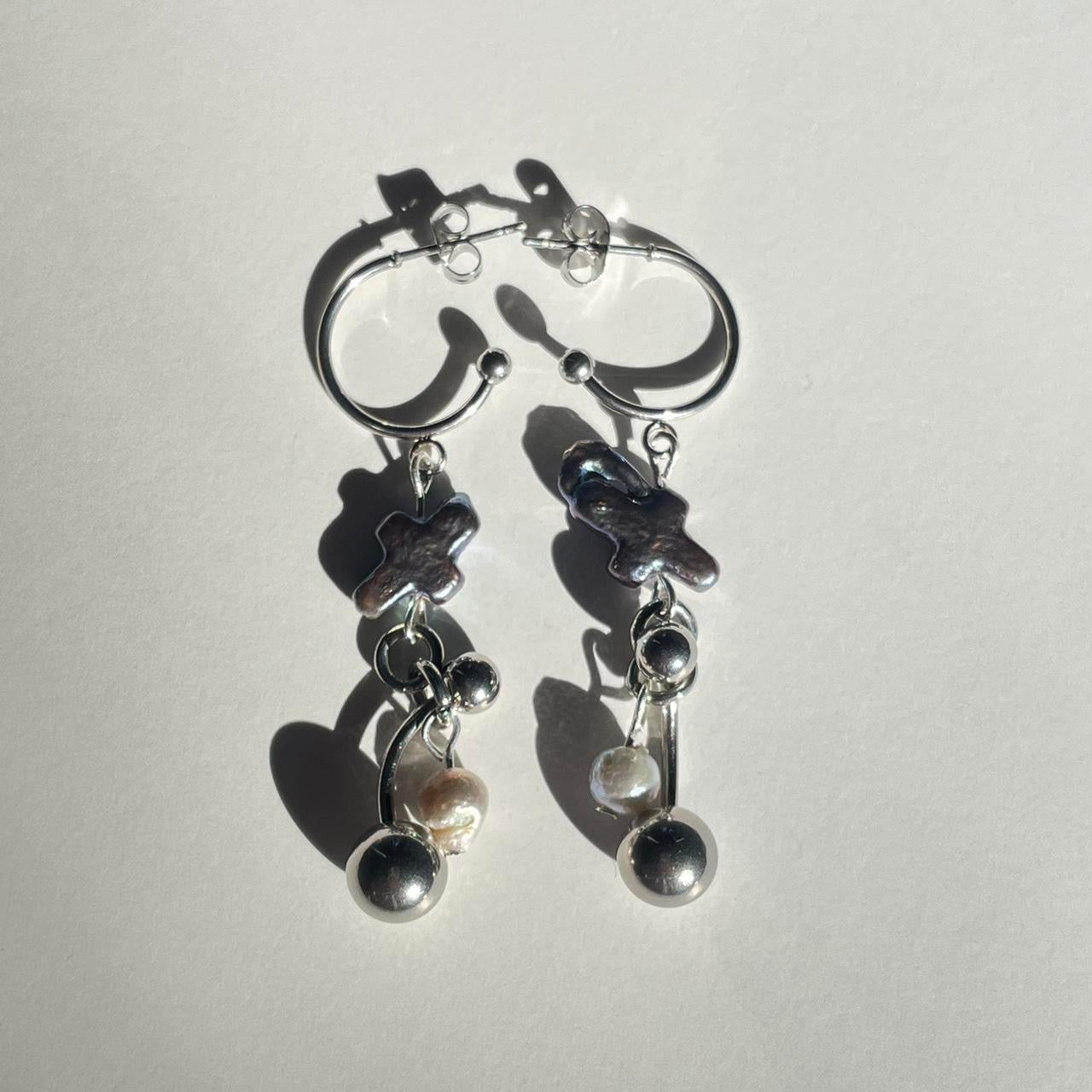 the odyssey earrings .。*゚+.*.。