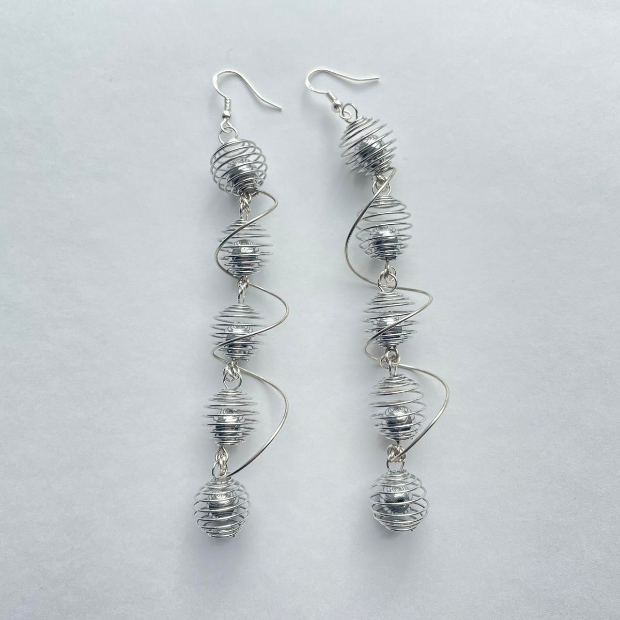x the unravel earrings ︵‿︵‿︵‿︵