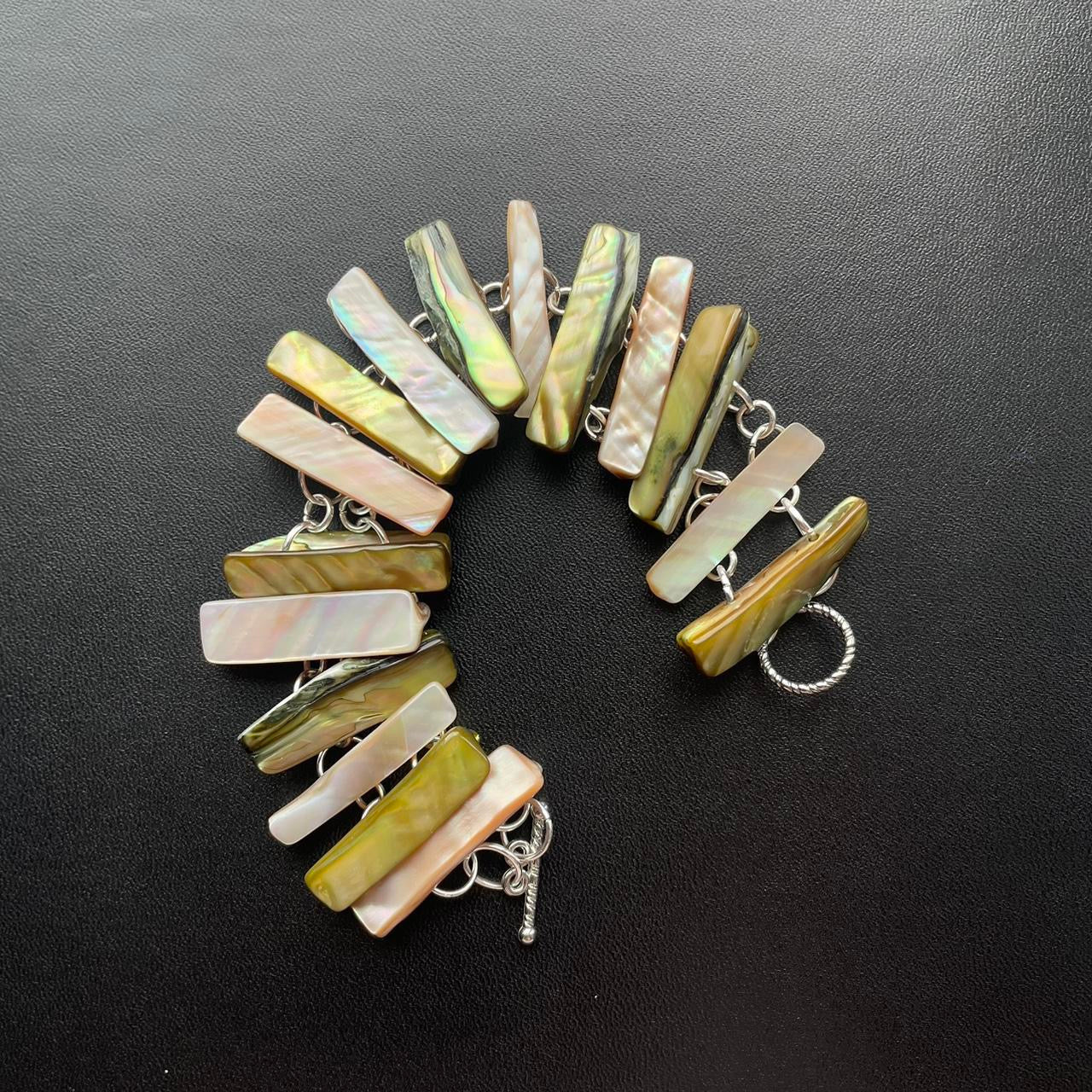 the thorn bracelet ⋆ˎˊ˗