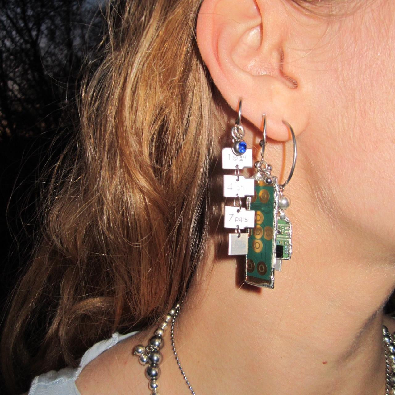 x the logic earrings ˎˊ˗