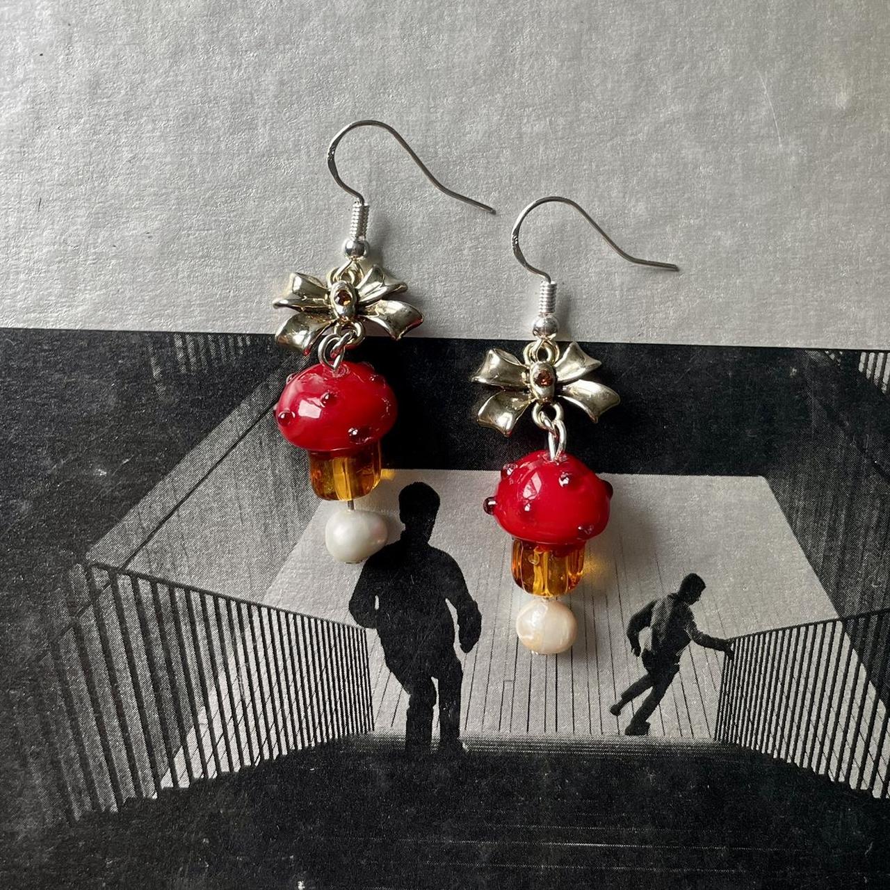 the fungus earrings .・・゜゜・.・ ・゚゚・。