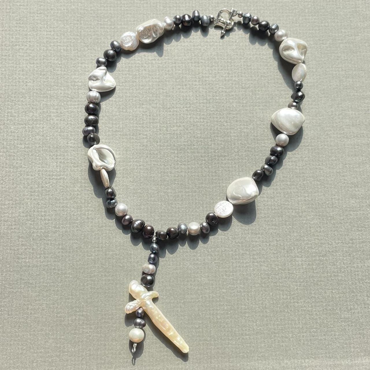 the midnight necklace ⋆·˚ ༘ *