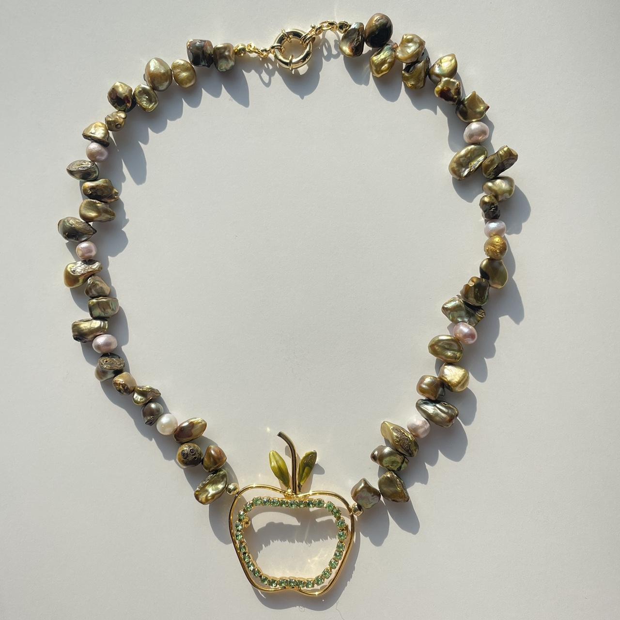 x the totally rotten necklace 。・:*:・゚★,。・:*:・゚☆