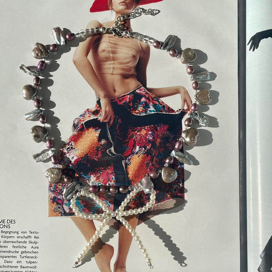 the bowtie necklace ˚*•̩̩͙*˚*· ⋆ ˚。⋆୨୧˚ ̩̩̥͙