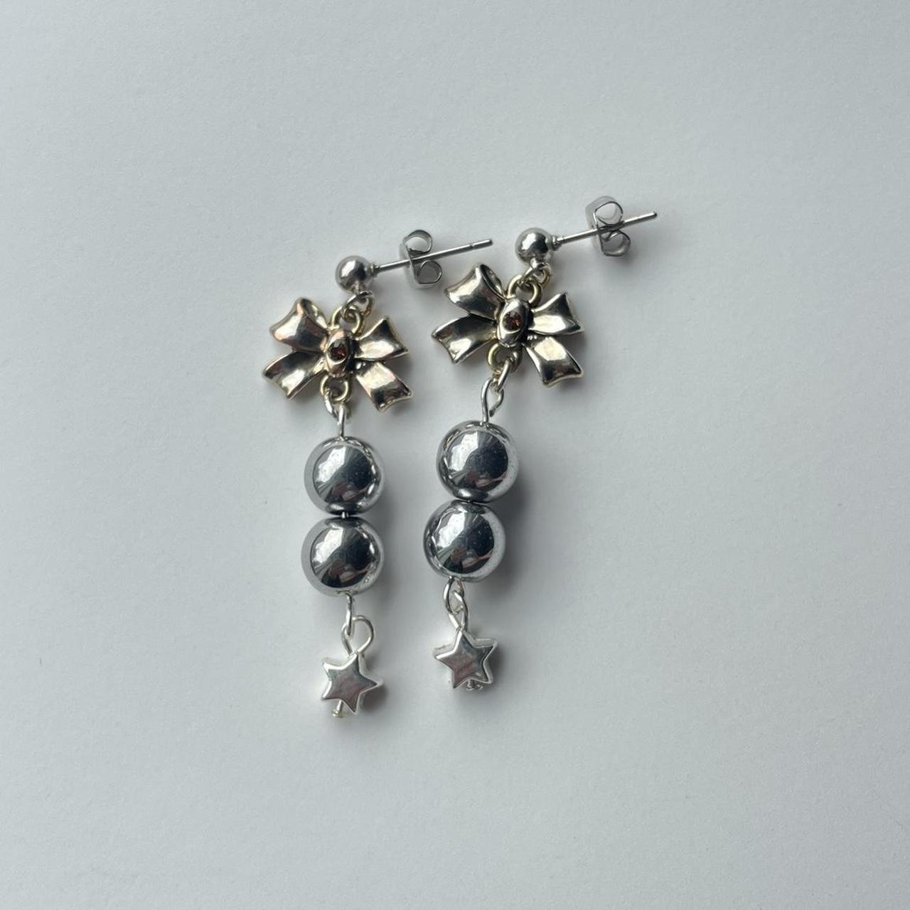 the winter earrings ⋆。𖦹°⭒˚。⋆