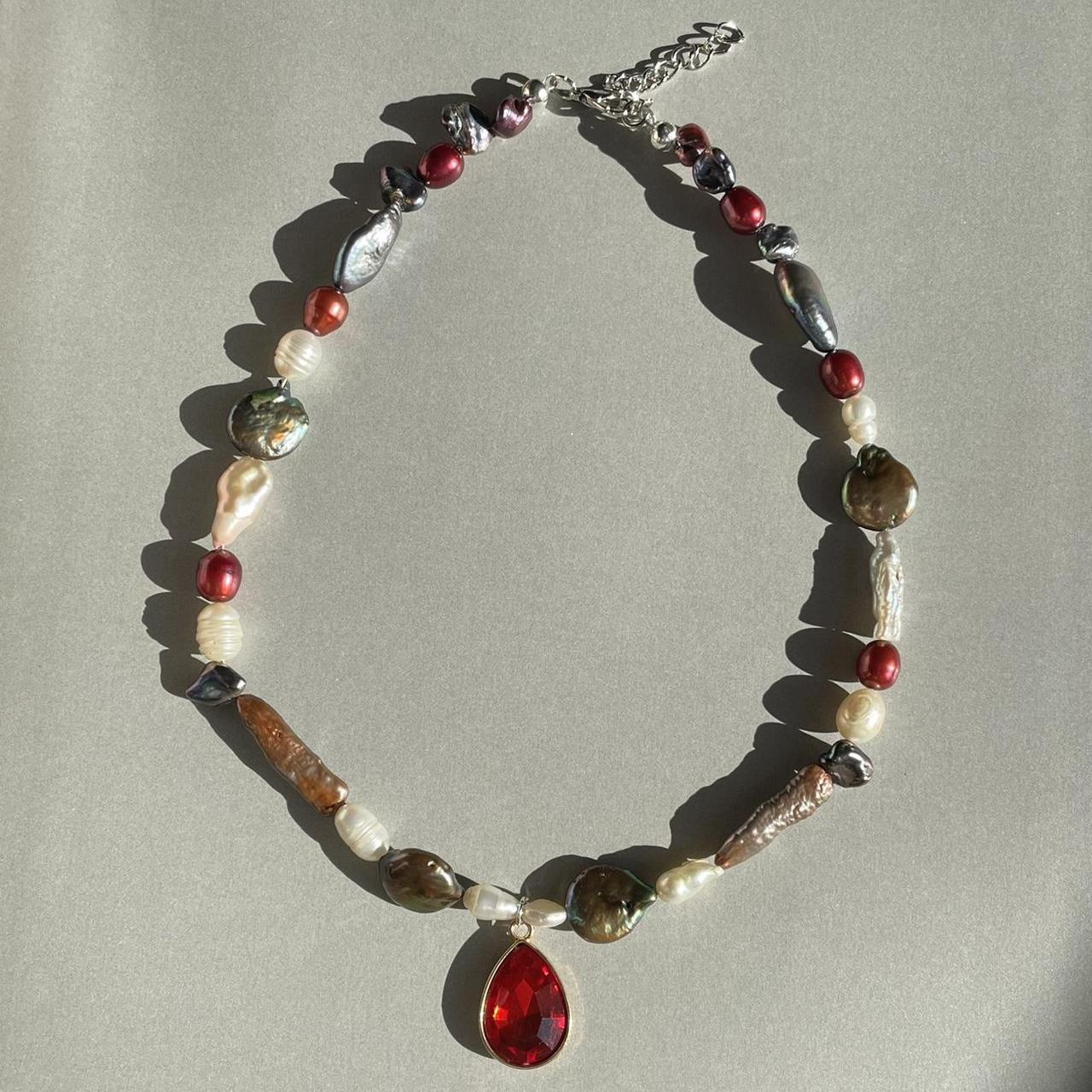 the ruby necklace *· ⋆ ˚。⋆୨୧˚*·