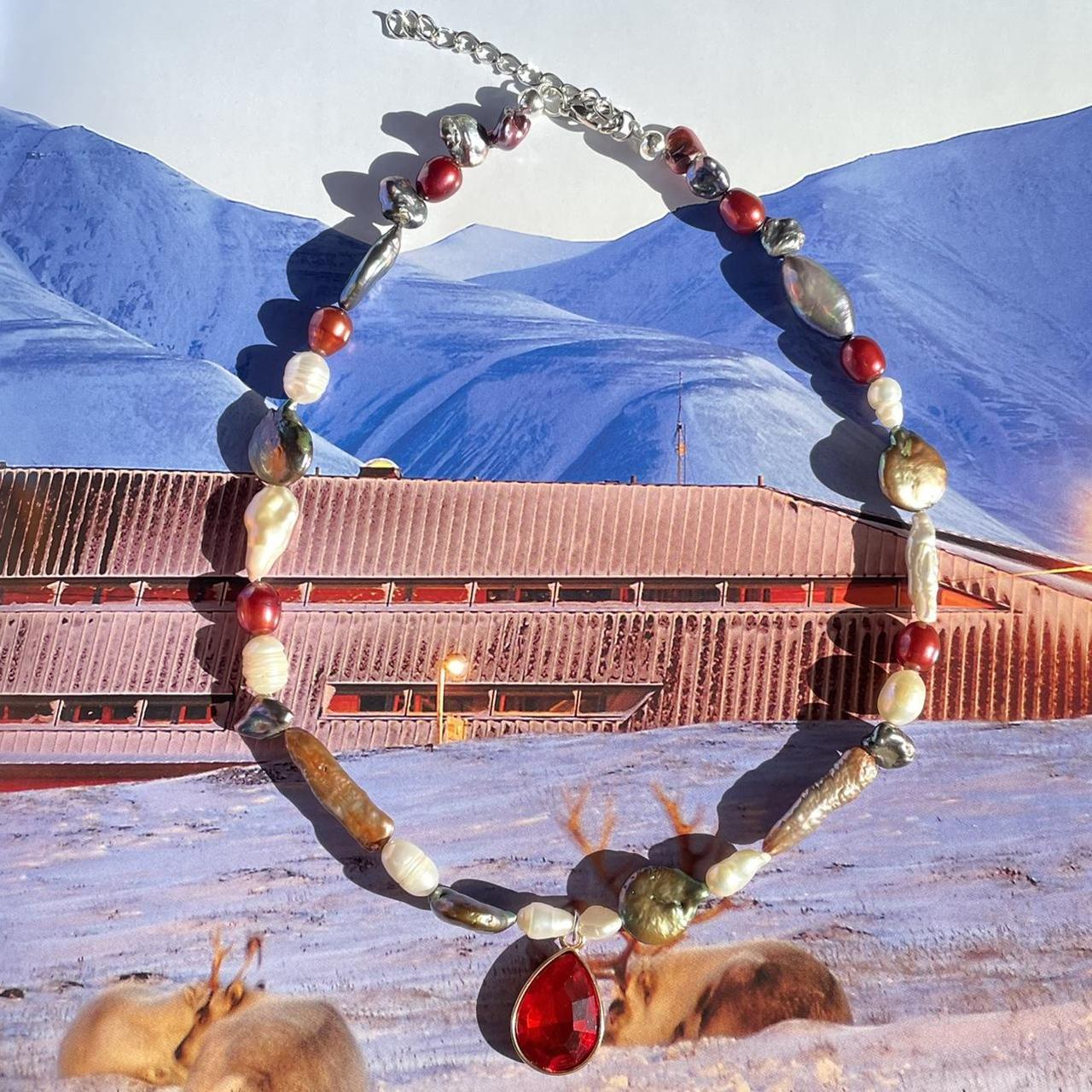 the ruby necklace *· ⋆ ˚。⋆୨୧˚*·