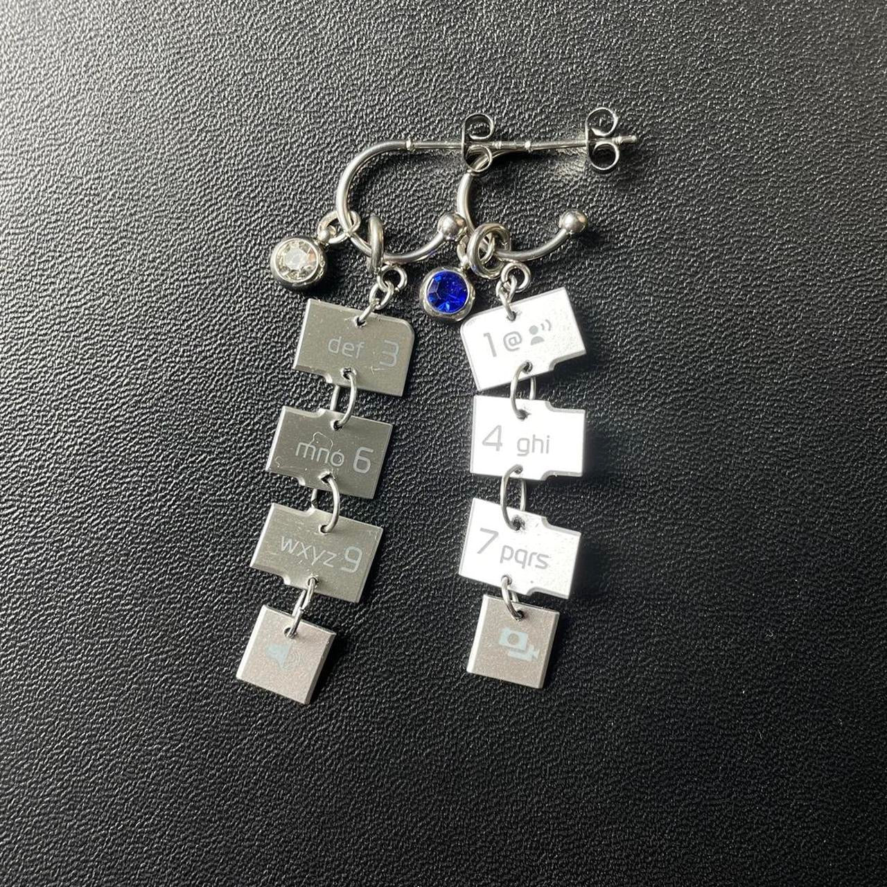x the cellular earrings ⋆˚࿔