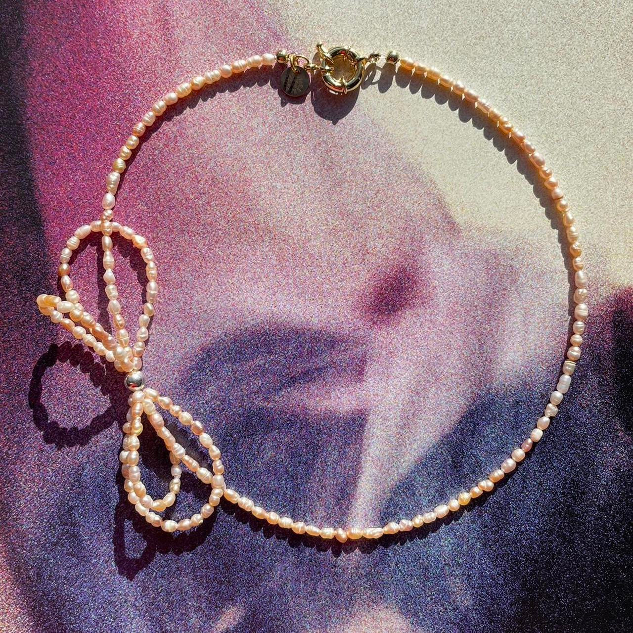 the in knots necklace  °•.  .•°
